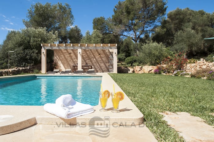 Salas Nou-Countryhouse with pool for holidays